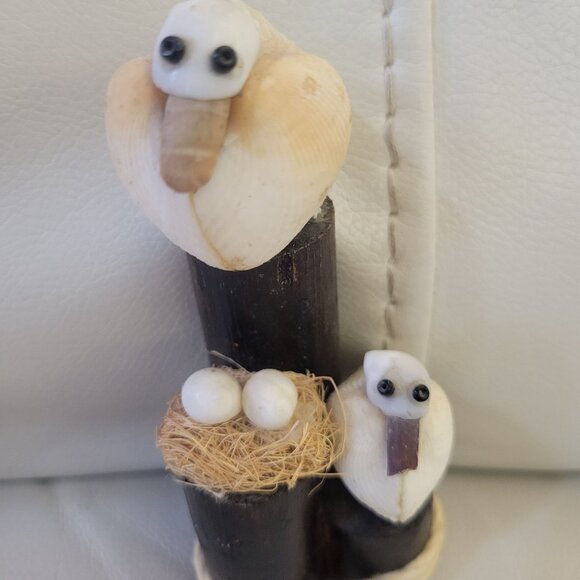 Handcrafted Seashell Pelican Seagull Family Figurine Pier Unique Nautical Decor - Picture 9 of 16